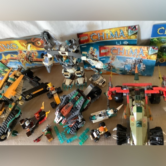 Gigantic LEGO Chima collection see pics tons of minifigures & other other brand - Picture 1 of 16